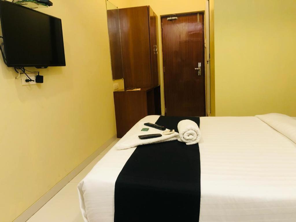 Glitz Hotels 7Even Hills- Nr International Airport Mumbai T2 エクステリア 写真