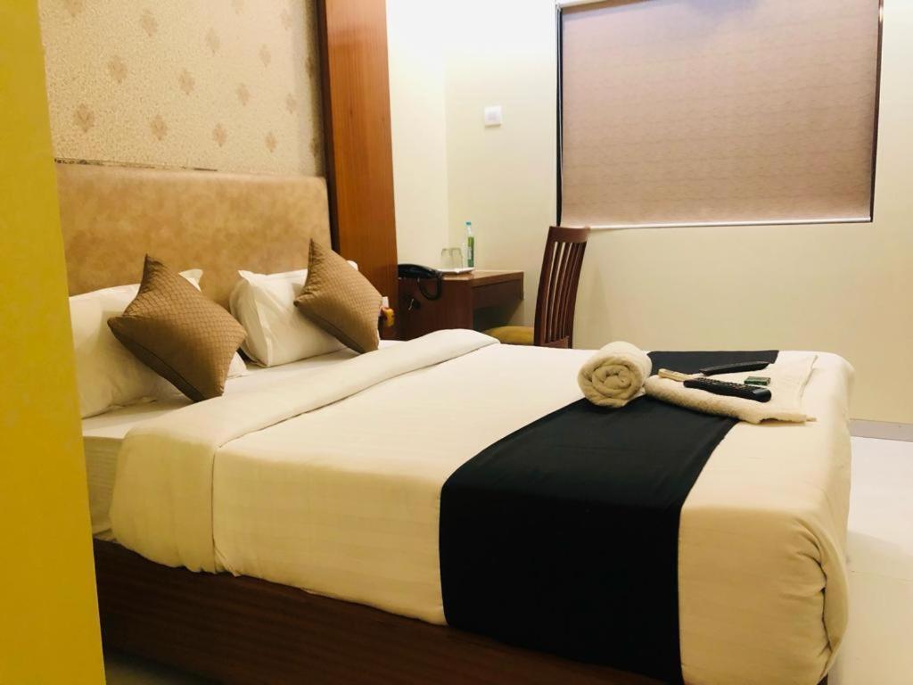 Glitz Hotels 7Even Hills- Nr International Airport Mumbai T2 エクステリア 写真